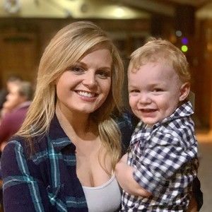 Meet your Posher, Justine